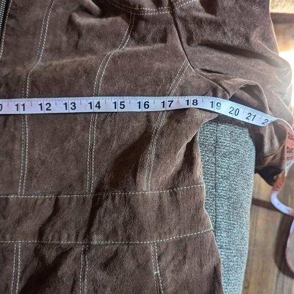 Vintage Wilson's suede jacket - Picture 8 of 14